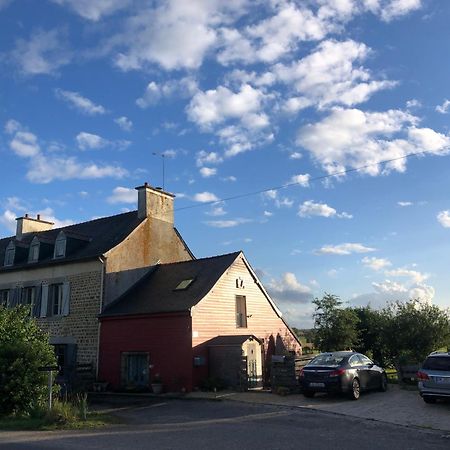 Gite La Maison La Saint-Aubin-d'Aubigne Екстериор снимка