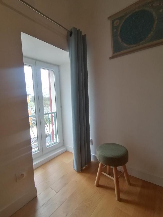 Gite La Maison La Saint-Aubin-d'Aubigne Екстериор снимка