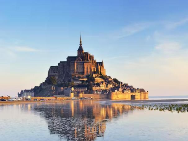 Gite La Maison La Saint-Aubin-d'Aubigne Екстериор снимка